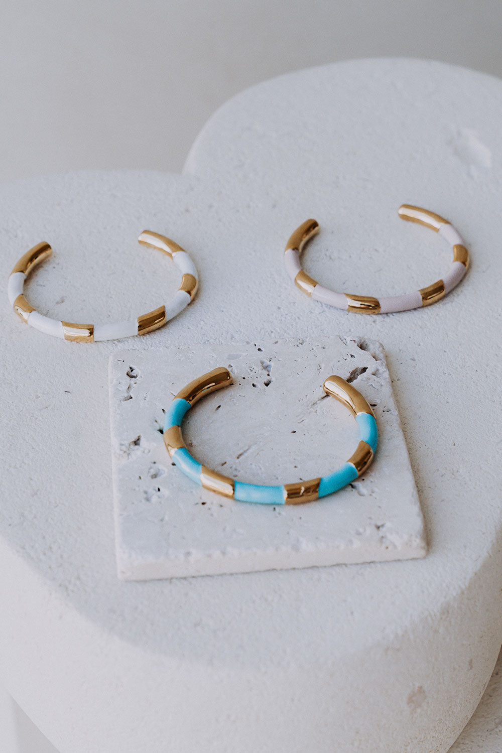 Evelyn Bangle - White
