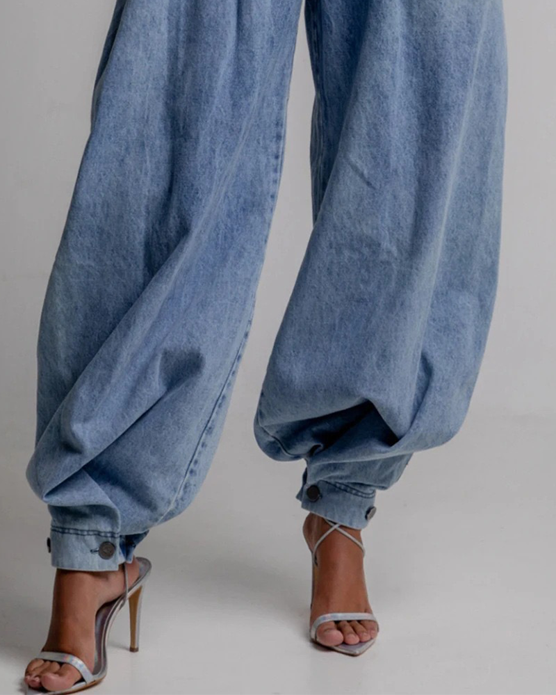 High-Waisted Zip-Up Jeans