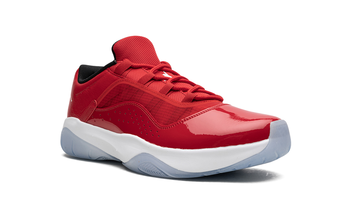 CMFT Low 11 "University Red" DN4180 601