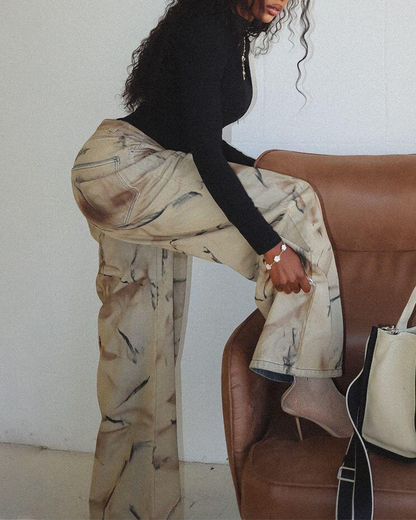 Low-Rise Wide-Leg Jeans
