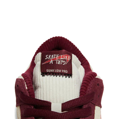 Nike SB Dunk Low 'Skate Like a Girl' (2022)