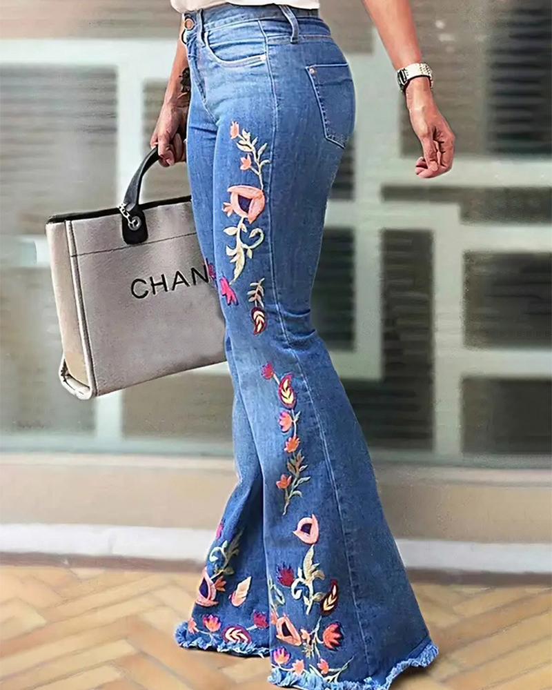 High-Stretch Embroidered Flared Jeans