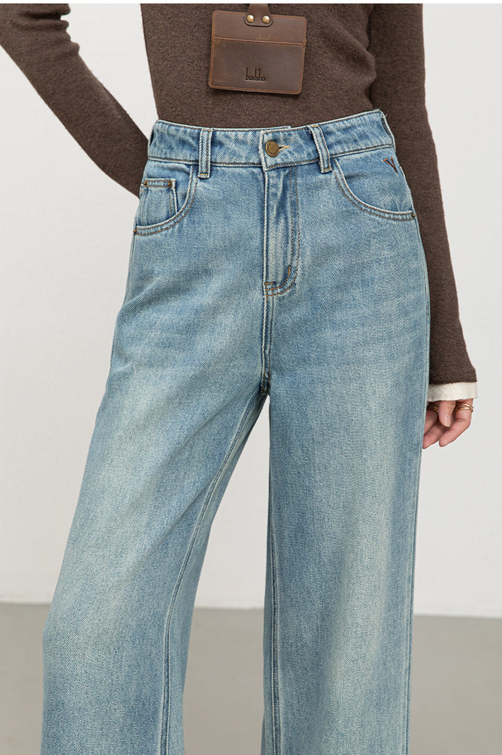 Soft High Rise Embroidered Cropped Jeans