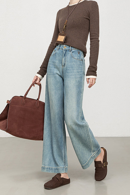 Soft High Rise Embroidered Cropped Jeans
