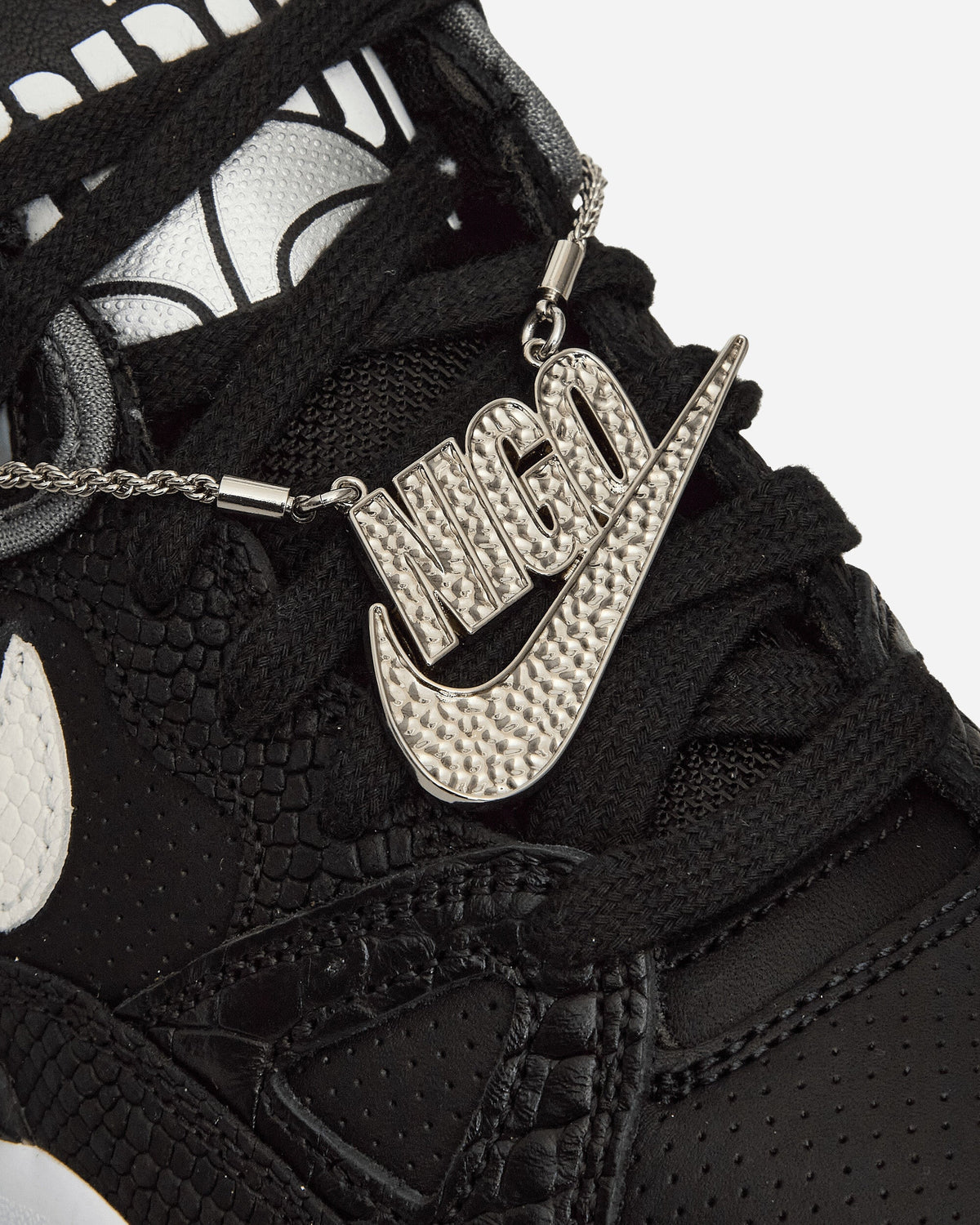 NIGO Air Force 3 Low Sneakers Black / White