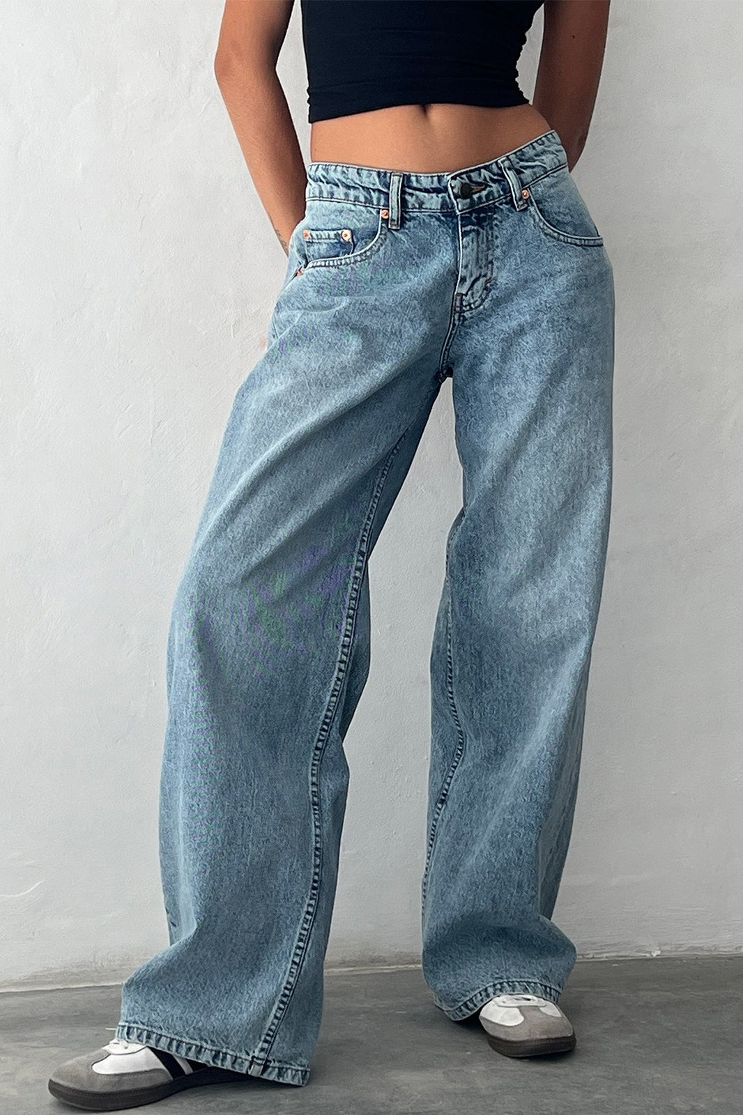 Vintage Low Rise Washed Straight Jeans