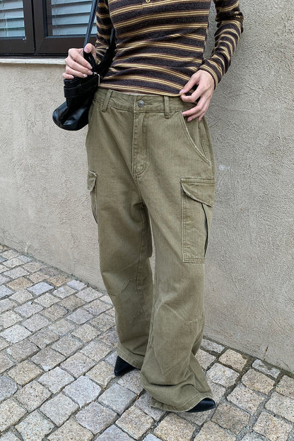 Textured Cargo Bootcut Casual Jeans