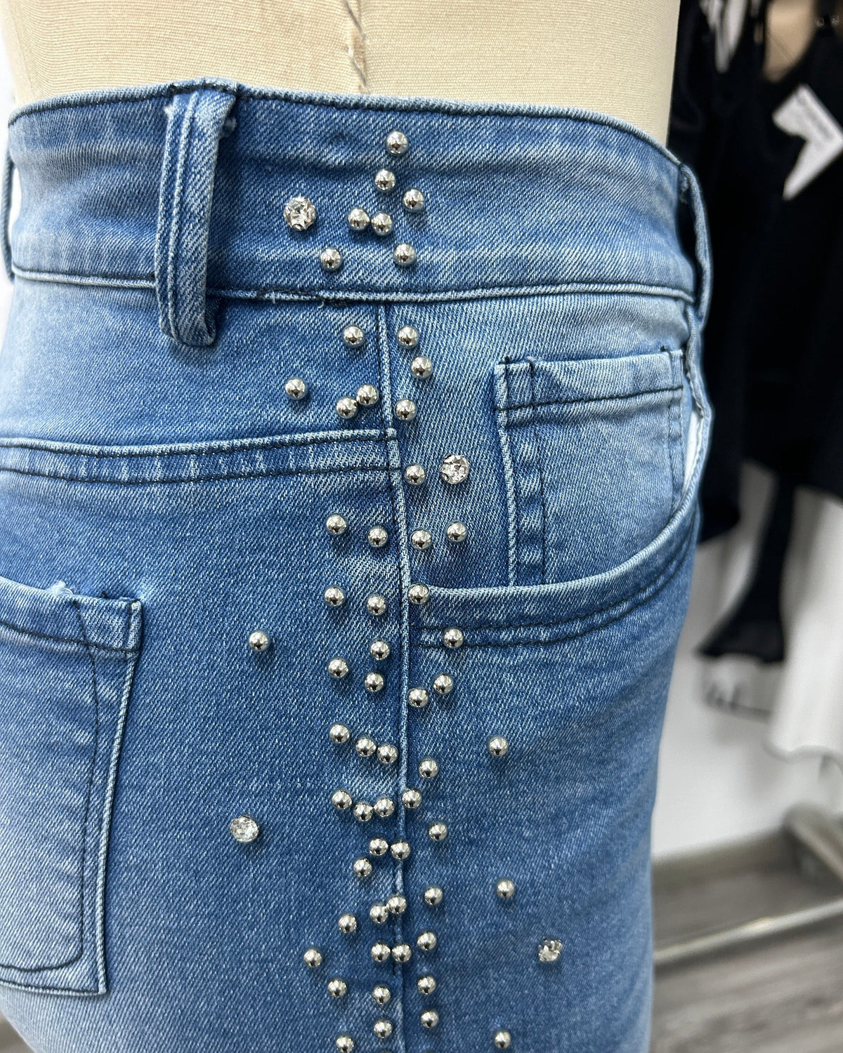 High-Waisted Ornament Straight-Leg Jeans