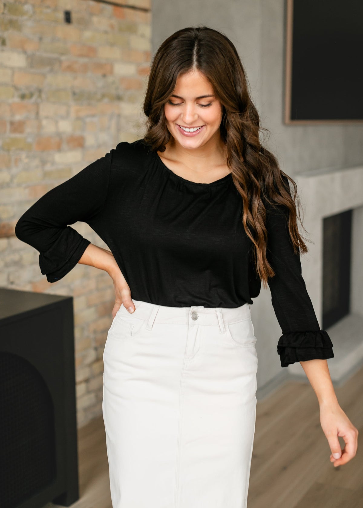 Essential Ruffled 3/4 Sleeve Top
