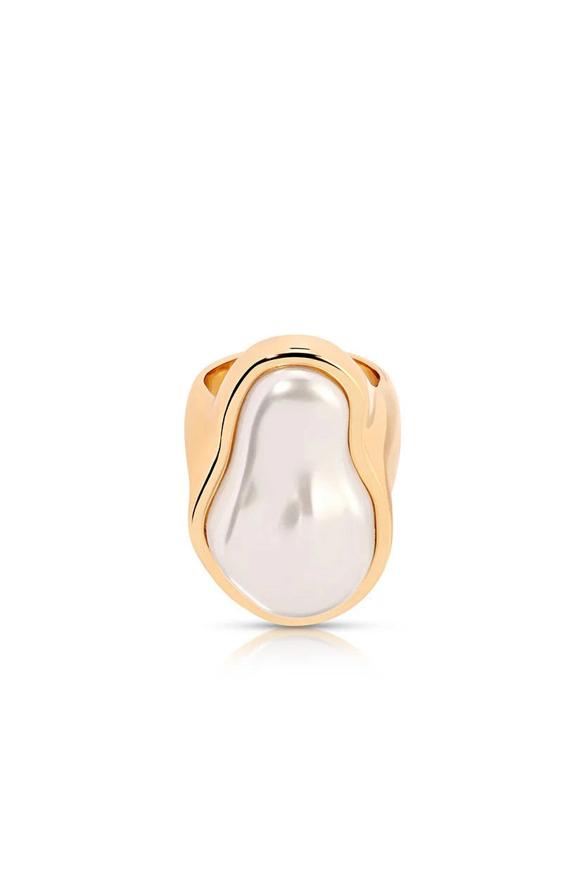 Sea-born Pearl Ring - Pearl
