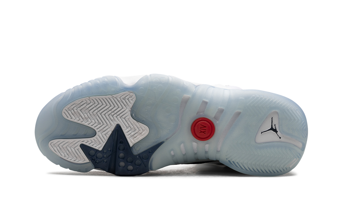 JUMPMAN TWO TREY "White / Navy / University Red" DO1925 102
