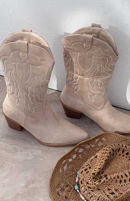 Darcy Cowboy Boots Nude